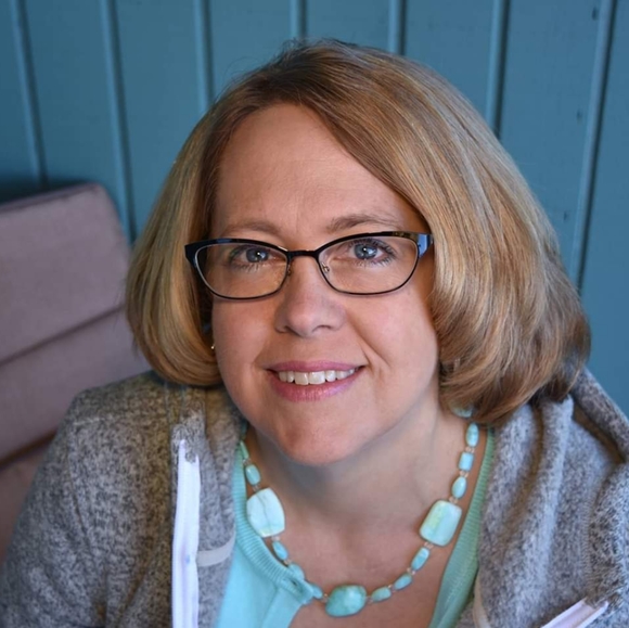 Meet your Posher, Leanne - Picture 1 of 1